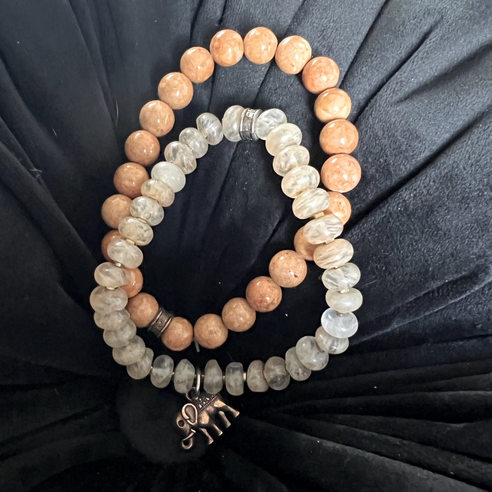 Stretchy bracelet set